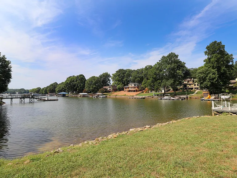 118 Waterfowl Ln — Photo 1