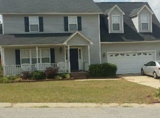 5516 Ascent Dr, Hope Mills, NC 28348