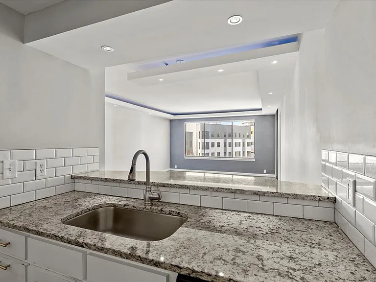 3481 Lakeside Dr NE #1007 — Photo 4