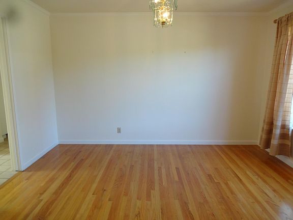 4th image of 21888 Shattuck Dr