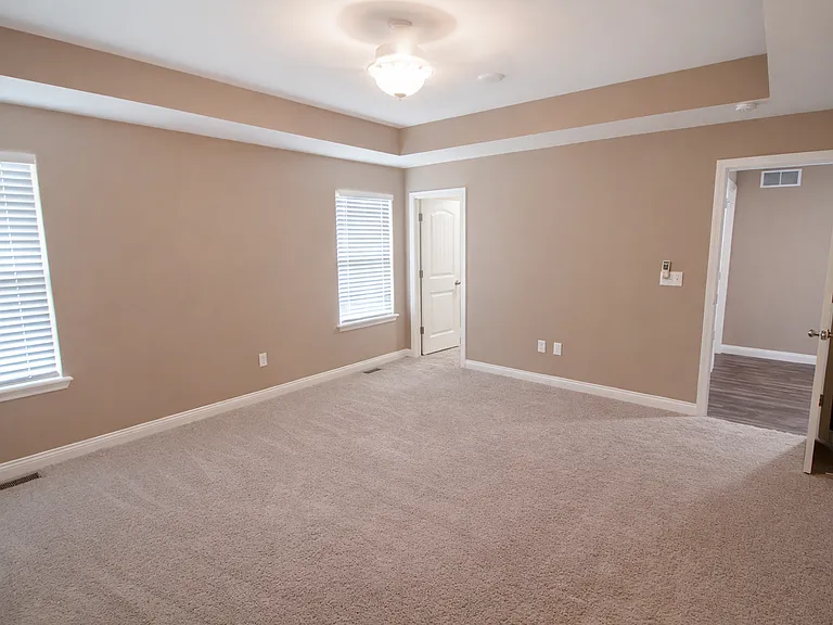 2810 Amberwood Ct — Photo 12