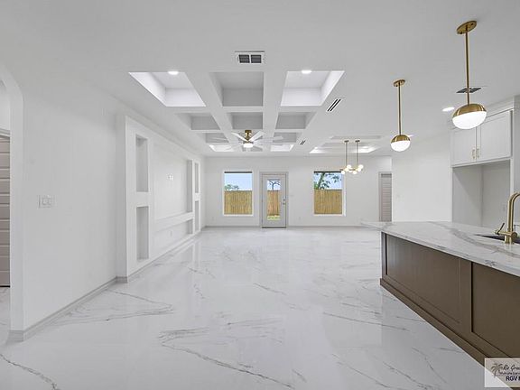 3rd image of 5413 Tulip Ct