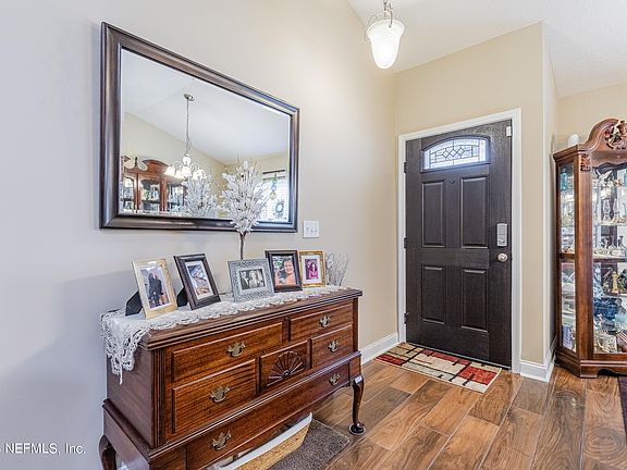 5th image of 2653 ROYAL POINTE Drive