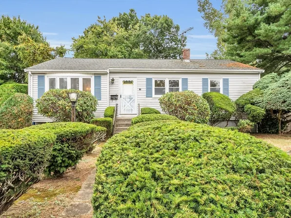 60 Pond Ln, Randolph, MA 02368