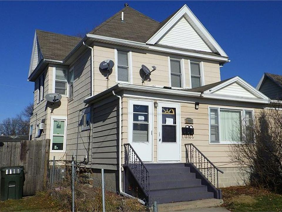 1st image of 1320 1st Ave N #3