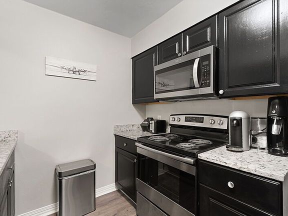 5th image of 200 Sandestin Ln APT 1403