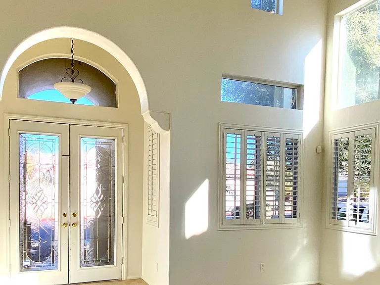 1713 Sabatini Dr — Photo 2