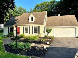 1015 Pittsford Victor Rd, Pittsford, NY 14534