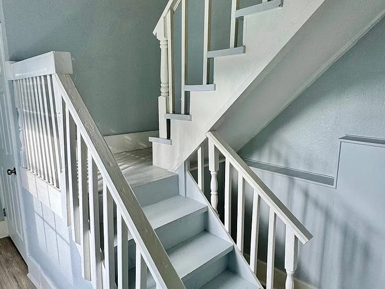 1322 Avenue L #2 — Photo 4