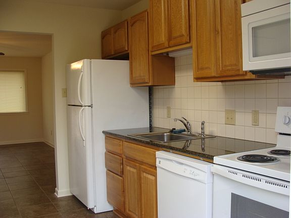 2nd image of 1200 Austin St APT A