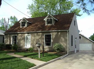 632 S Spring St, Geneseo, IL 61254