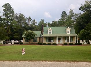 49 Montgomery St, Kingstree, SC 29556