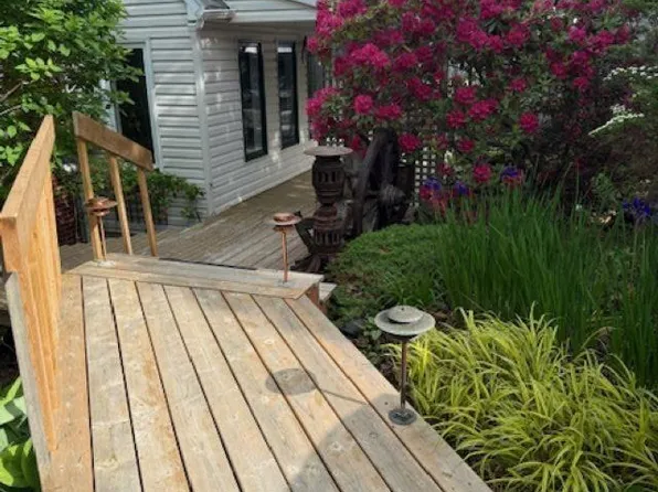 10 Riverfront Ct, Halifax, NS B2Z 1K2