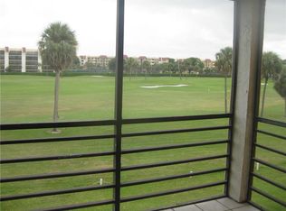 9370 SW 8th St APT 320, Boca Raton, FL 33428