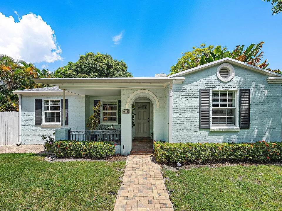 205 Wenonah Pl