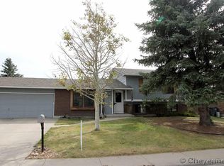 2601 Plain View Rd, Cheyenne, WY 82009