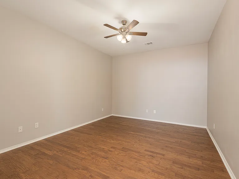 405 Mimosa Dr — Photo 17