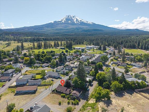 4th image of 581 Shasta Ave
