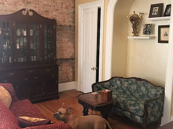 3rd image of 1033 Russell St Floor 1