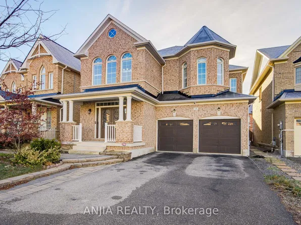 15 Ross Shiner Ln, Whitchurch Stouffville, ON L4A 0V5