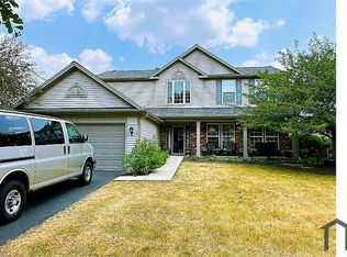 202 S Cranberry St, Bolingbrook, IL 60490