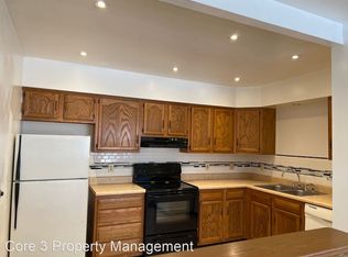 1025 S 5th St #3, Springfield, IL 62703