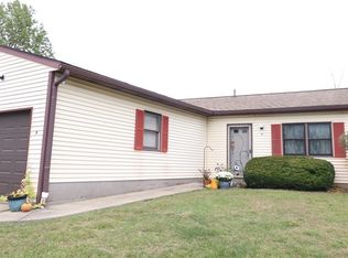 122 Royal Crest Dr UNIT P, Seville, OH 44273