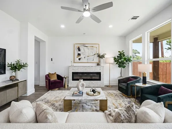 713 Exeter St, Fort Worth, TX 76104