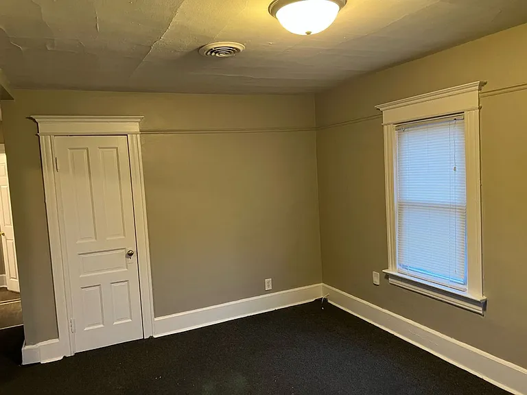 2846 N Holton St (4 Family) — Photo 5