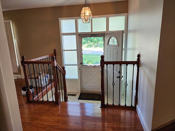 2nd image of 3416 Woodland Dr