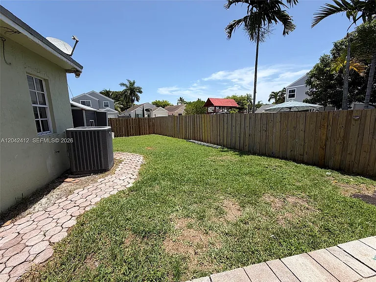 14636 SW 127th Ct — Photo 19