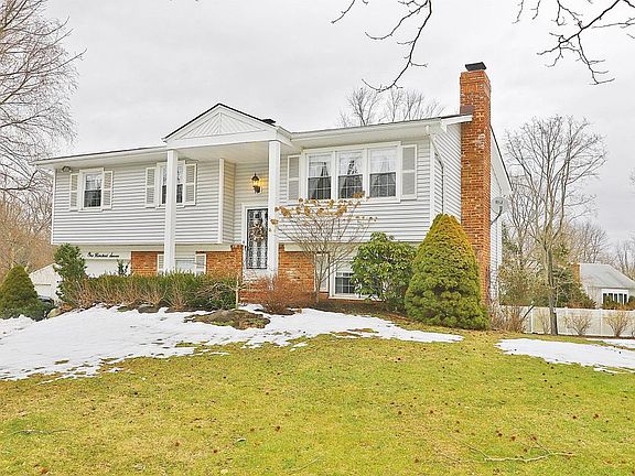 2nd image of 107 Priscilla Dr