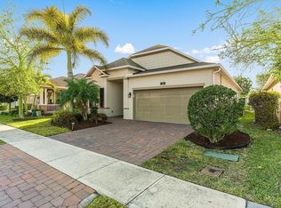 111 Sandcrest Cir, Sebastian, FL 32958