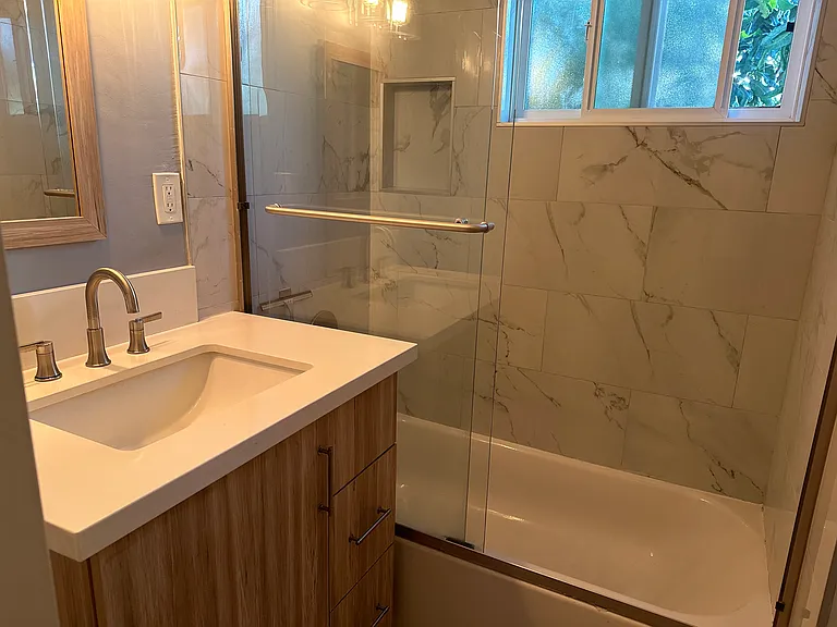 1057 Euclid Ave #5 — Photo 10