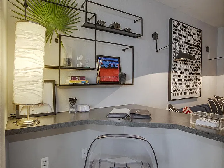 Built-in Desk Area