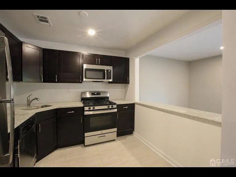 4004 Hana Rd — Photo 5