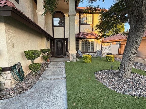 4th image of 18435 Fortuna Ln