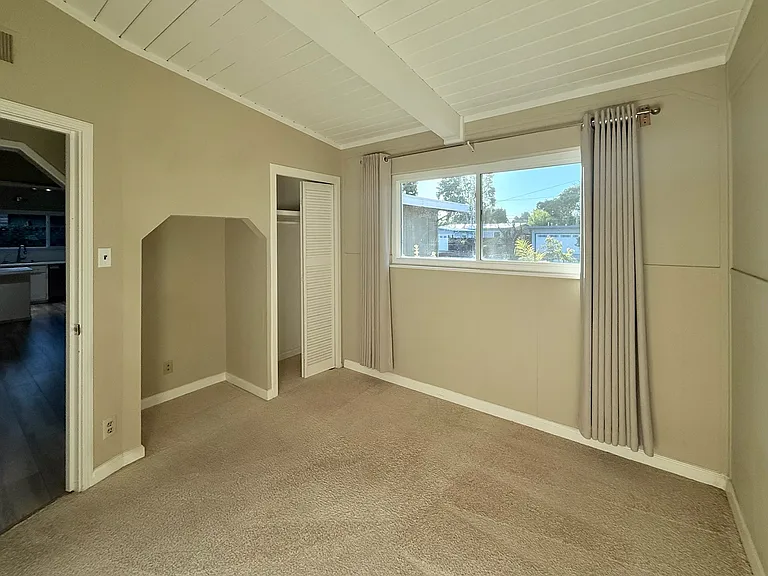 435 Dell Ave — Photo 16