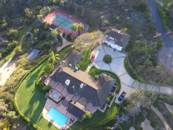 4701 El Mirar, Rancho Santa Fe, CA 92067