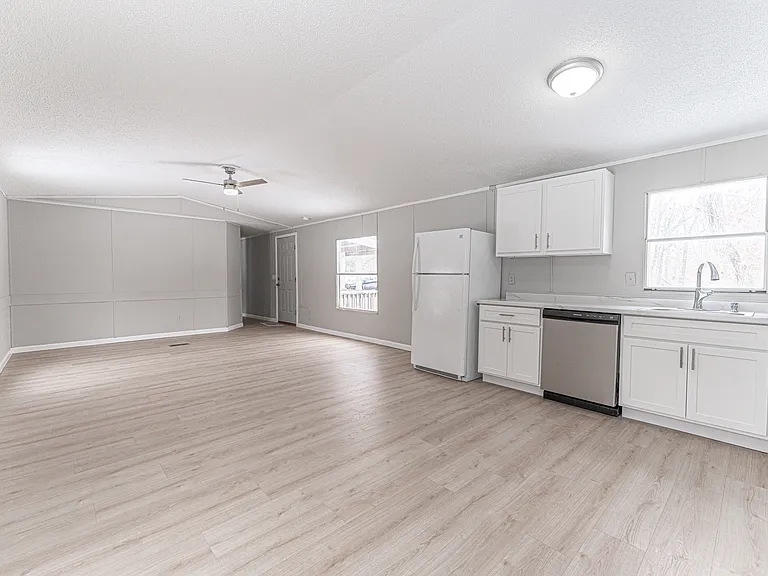 13394 Bobwhite Ct — Photo 6