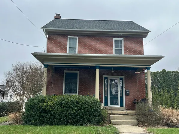 104 Furnace Rd, Wernersville, PA 19565