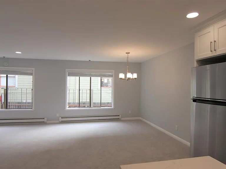 321 Chestnut St — Photo 5