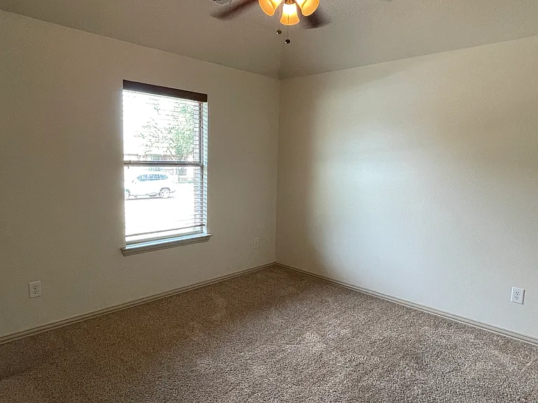213 Midnight Dr — Photo 23