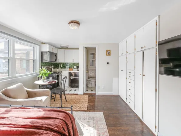 113 S Henry St #Id1468341p, Madison, WI 53703