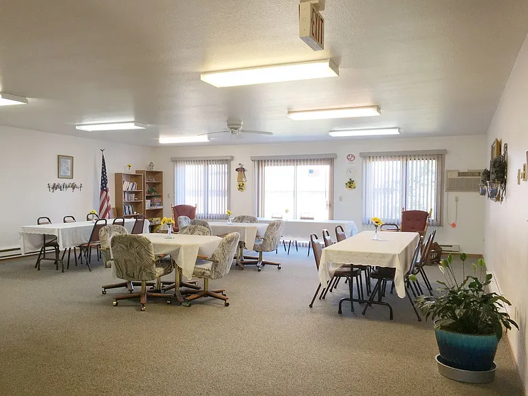 Dakota Terrace Apartments — Photo 6