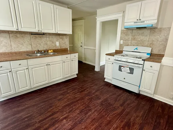 140 Orange St, Waterbury, CT 06704