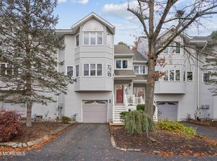 142 Orchid Ct #1402, Toms River, NJ 08753