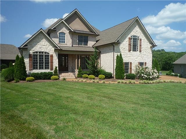 Welcome to1604 Kendale Court