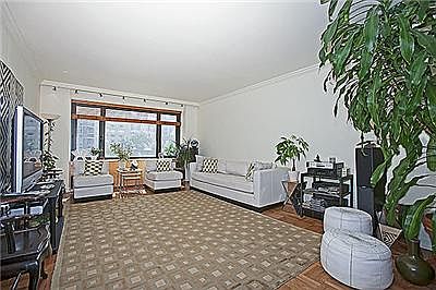 1st image of 160 E 65th St APT 5C