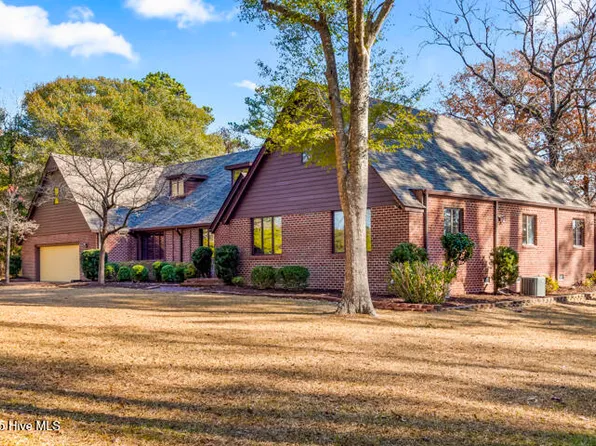 759 Country Club Drive W, Minnesott Beach, NC 28510